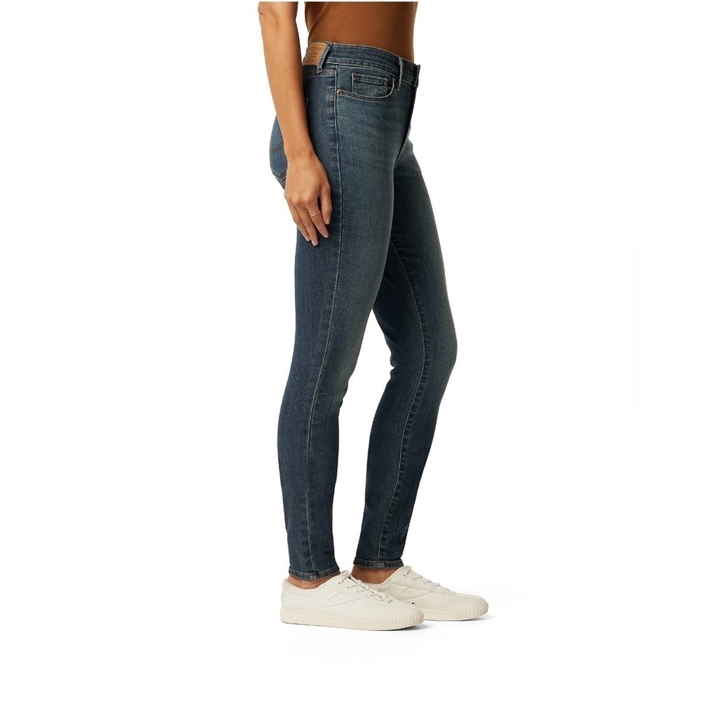 High Rise Blue Jeans - Picture 2 of 10